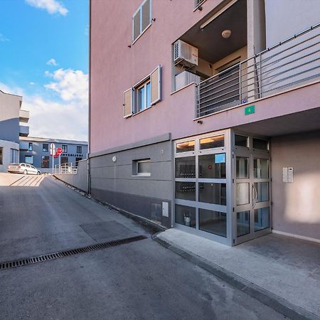 Aureo Apartment Pula Center Exterior photo